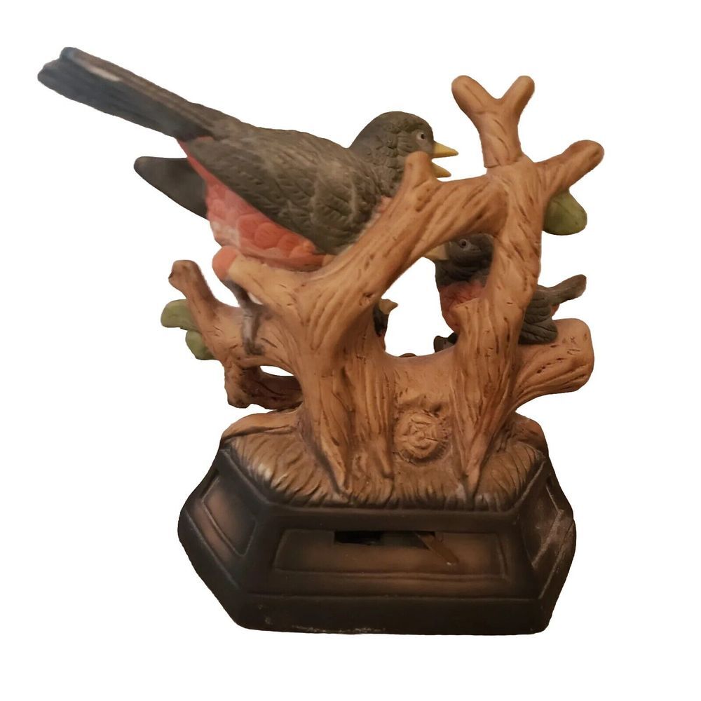 Vintage ROBIN & HATCHLINGS Figurine w/ Music Box playing Memories